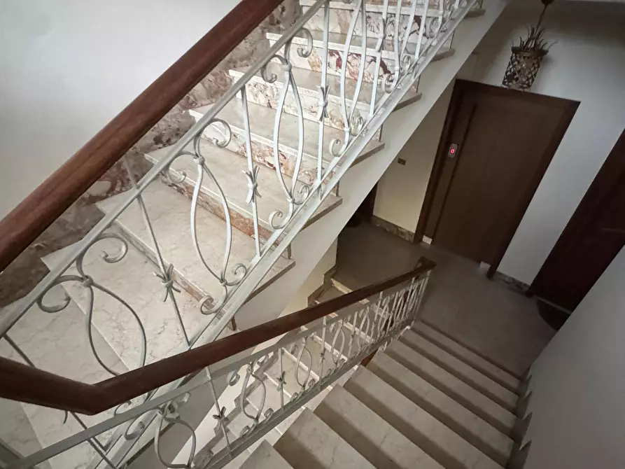 Immagine 20 di Bilocale in vendita  in Viale Enrico Millo a Chiavari