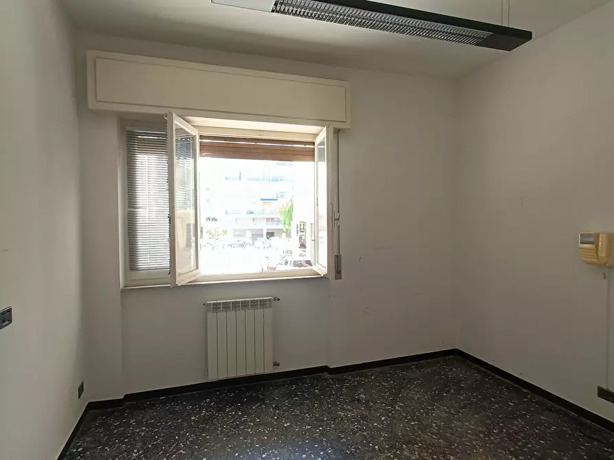 Immagine 32 di Appartamento in vendita  in Via Ruggero Leoncavallo 6 a Albissola Marina