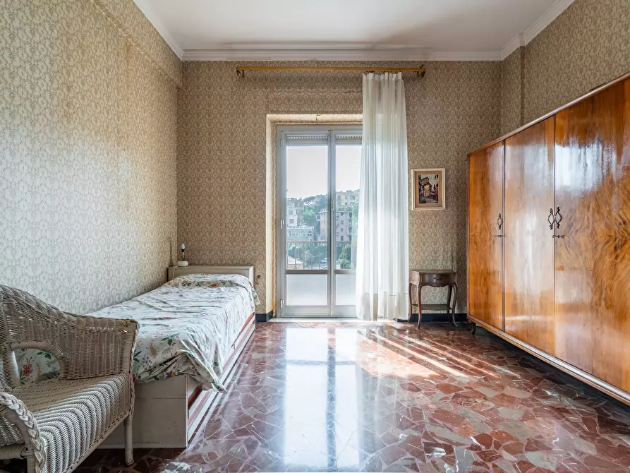 Immagine 49 di Quadrilocale in vendita  in Via Sturla 54 a Genova