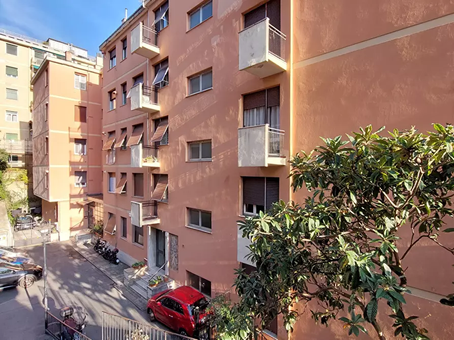 Immagine 35 di Trilocale in vendita  in Via Aurelio Robino a Genova