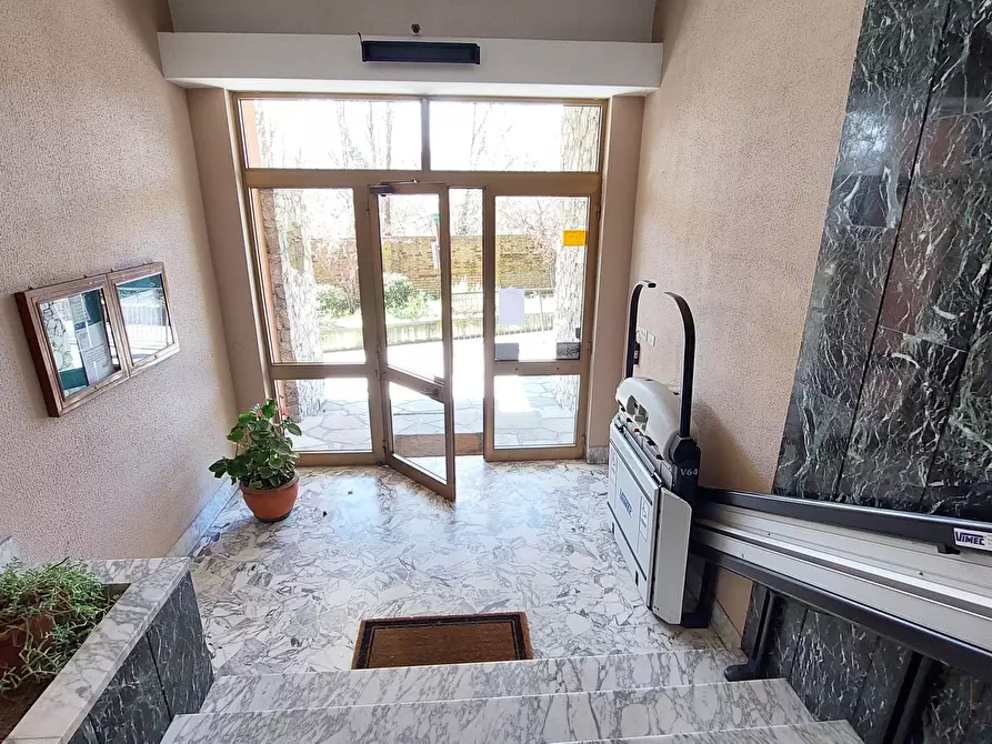 Immagine 48 di Trilocale in vendita  in Piazza Eugenio Marchese a Busalla