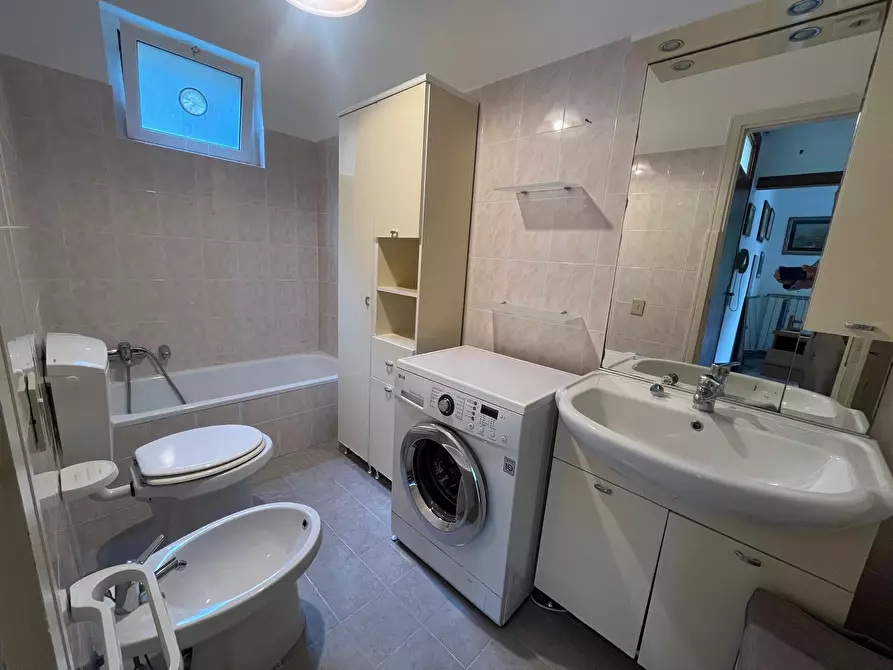 Immagine 10 di Bilocale in vendita  a Alassio