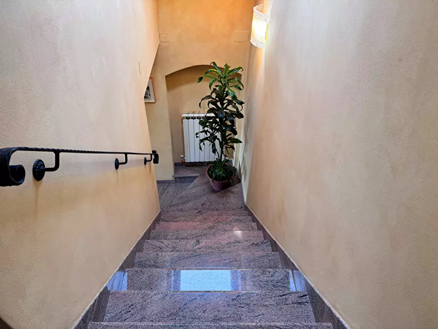 Immagine 23 di Casa semindipendente in vendita  in Via Pascoli 1 a Fivizzano