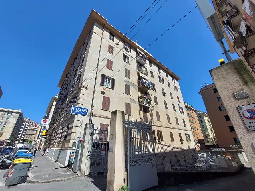 Immagine 19 di Pentalocale in vendita  in Via Casata Centuriona a Genova