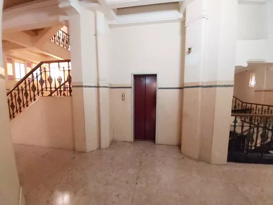 Immagine 26 di Trilocale in vendita  in Corso Magenta a Genova