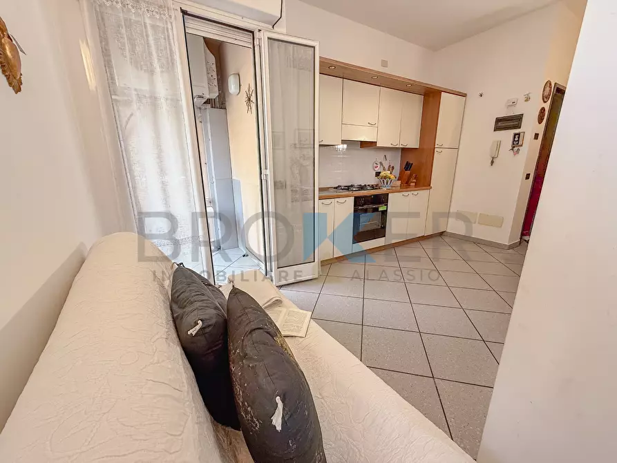 Immagine 12 di Bilocale in vendita  in Via Leonardo da Vinci 254 a Alassio