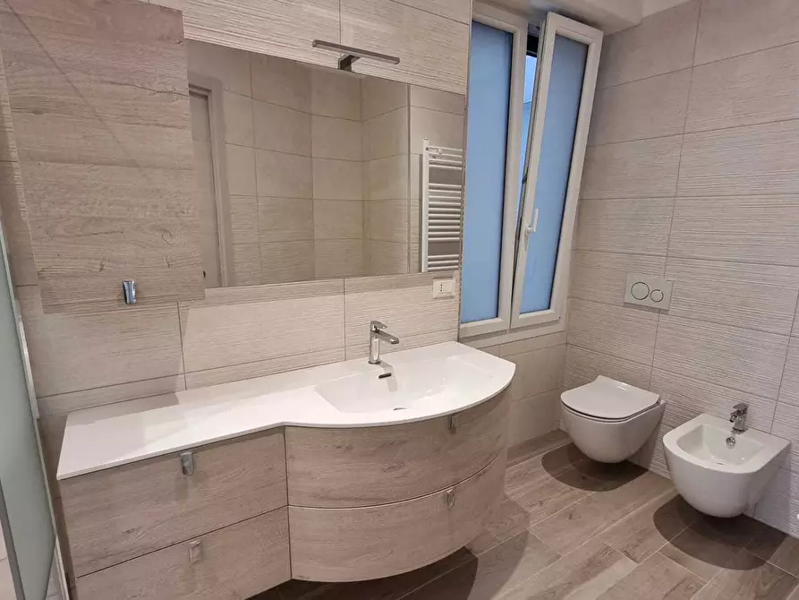 Immagine 10 di Appartamento in vendita  in Corso Dante Alighieri a Alassio