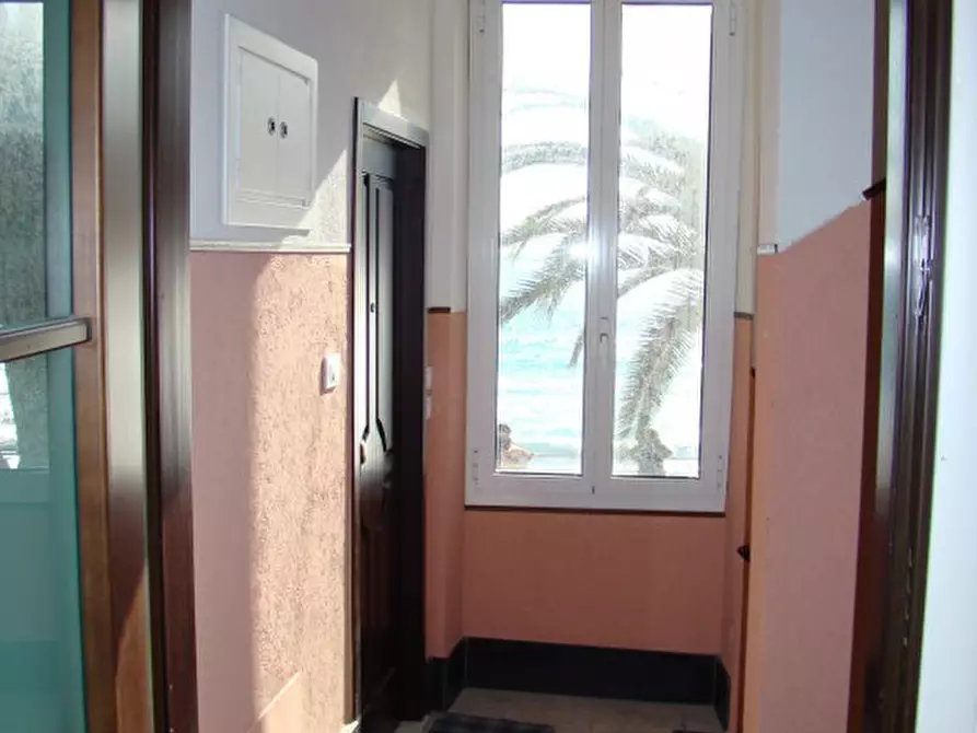 Immagine 20 di Bilocale in affitto  in Via Roma 3 a Alassio