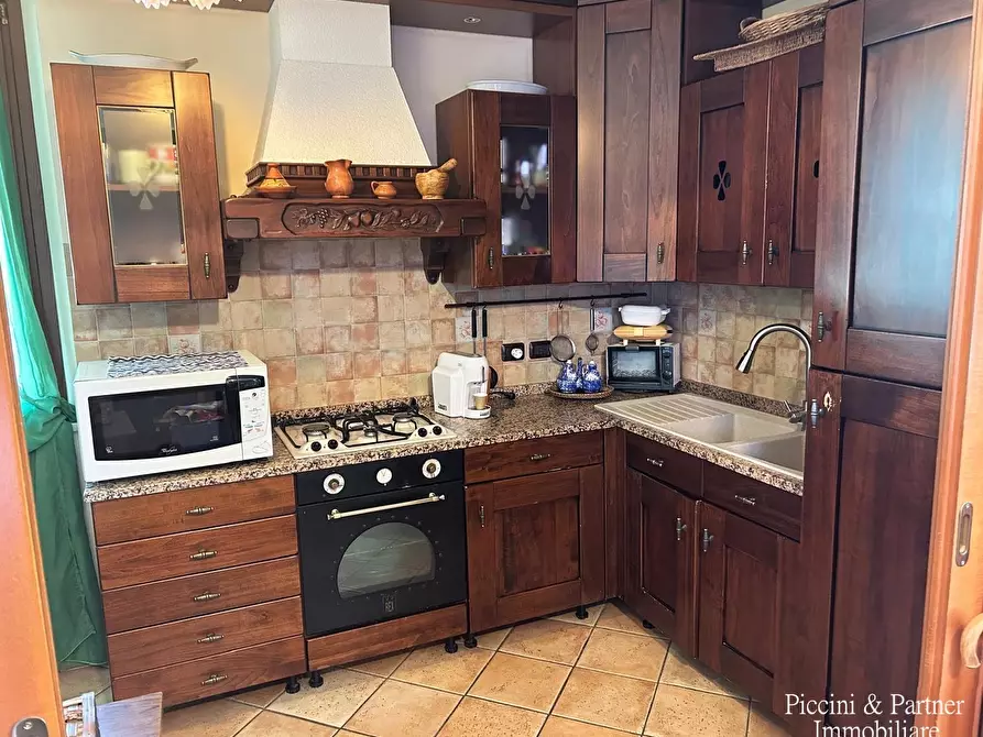 Immagine 19 di Casa trifamiliare in vendita  in Via Bagnolo a Castiglione Del Lago