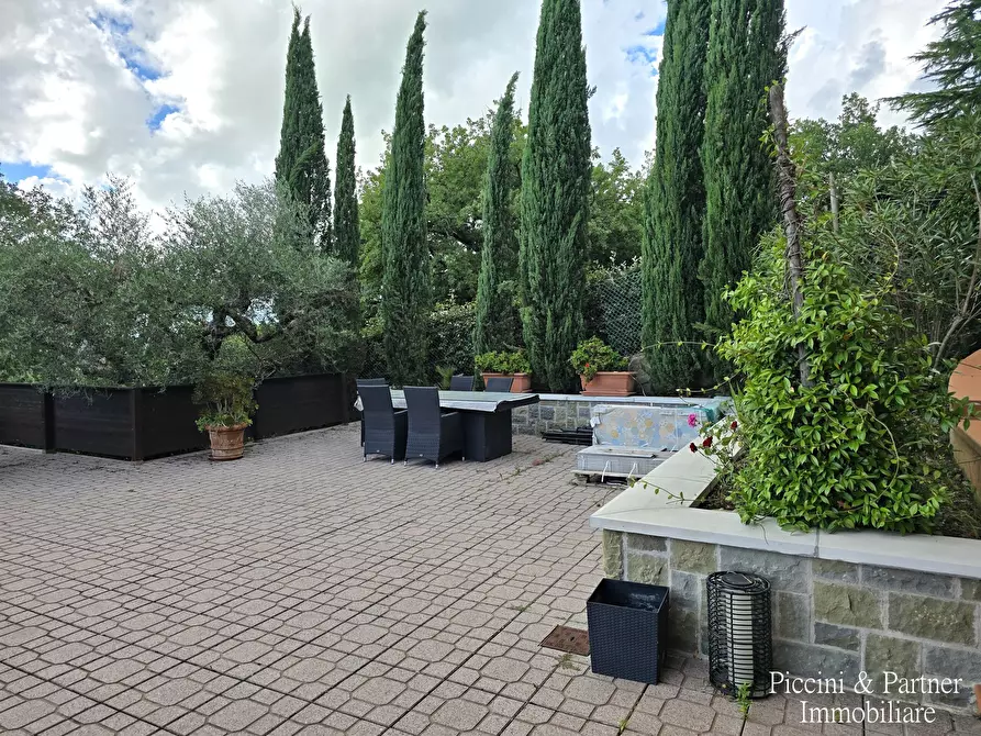 Immagine 9 di Villa in vendita  in Via dei Romani a Magione