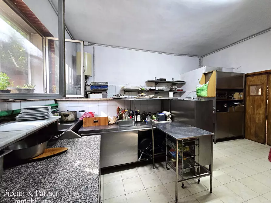 Immagine 23 di Bar / Ristorante in vendita  in Via Mastrodicasa a Perugia