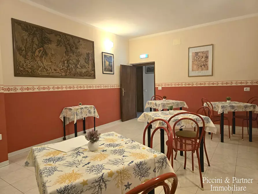 Immagine 51 di Albergo/B&B/Residence in vendita  in Via Chiesa Tonda a Trevi