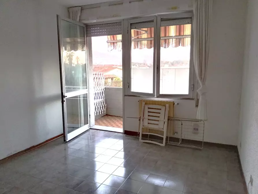 Immagine 17 di Pentalocale in vendita  in Via Marcello Garosi a Massa