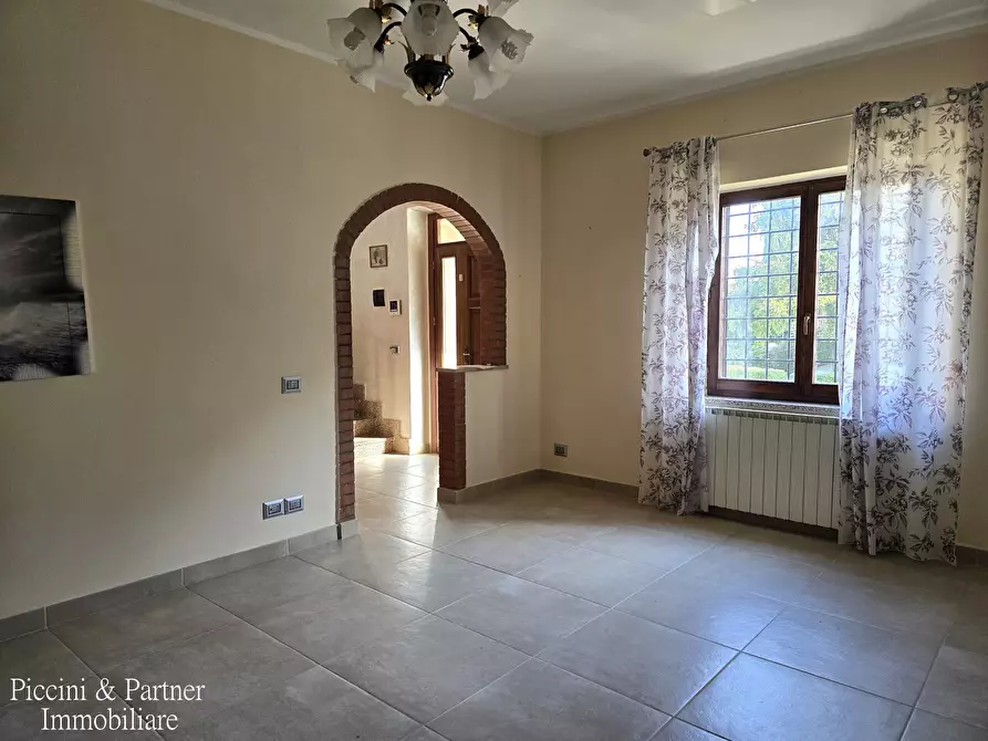 Immagine 9 di Casa bifamiliare in vendita  in Piazzale Umbria a Castiglione Del Lago