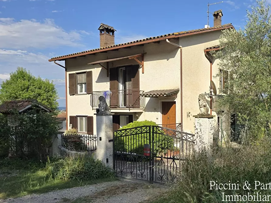 Immagine 1 di Casa indipendente in vendita  in Località Mecucciami 14 a Castiglione Del Lago