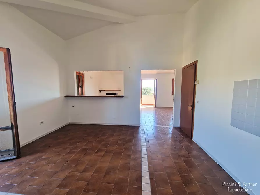 Immagine 18 di Pentalocale in vendita  in Via della Martinella 9A a Passignano Sul Trasimeno