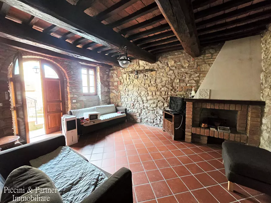 Immagine 33 di Porzione di casa in vendita  in Località Poggetto a Castiglione Del Lago