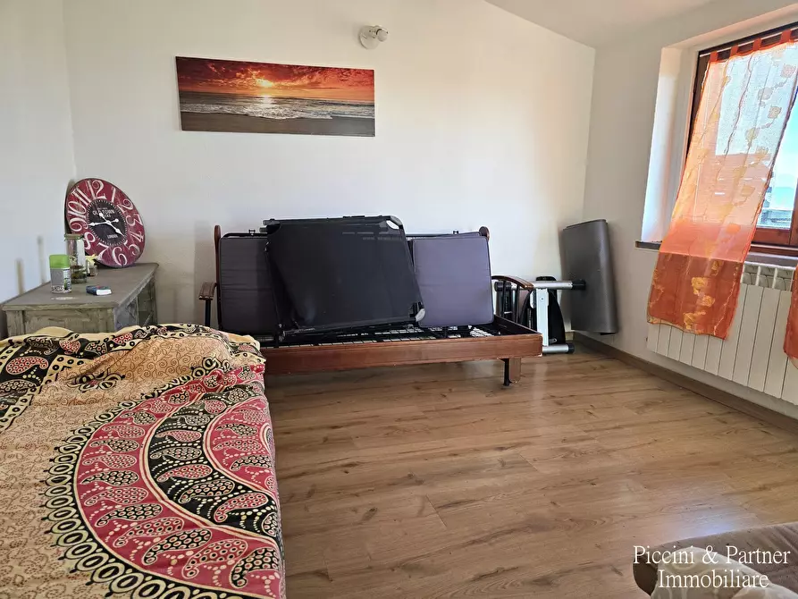 Immagine 36 di Quadrilocale in vendita  in Via Campania a Castiglione Del Lago