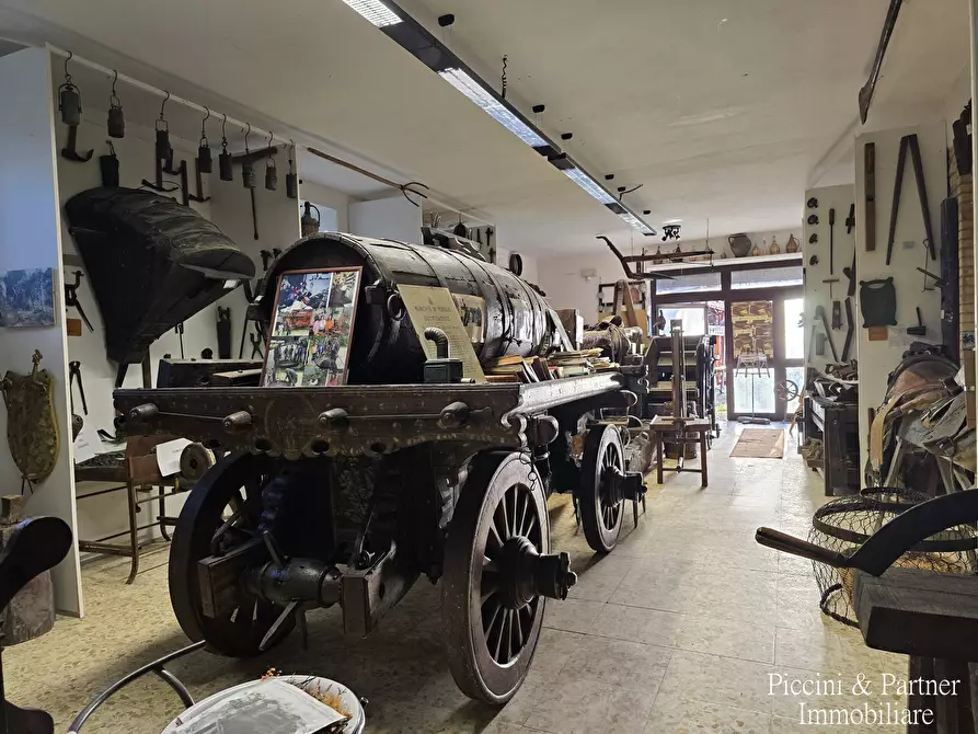 Immagine 92 di Rustico / casale in vendita  in Frazione Paradiso a Assisi