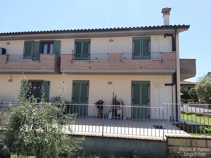 Immagine 3 di Trilocale in vendita  in Via Lazio a Montepulciano