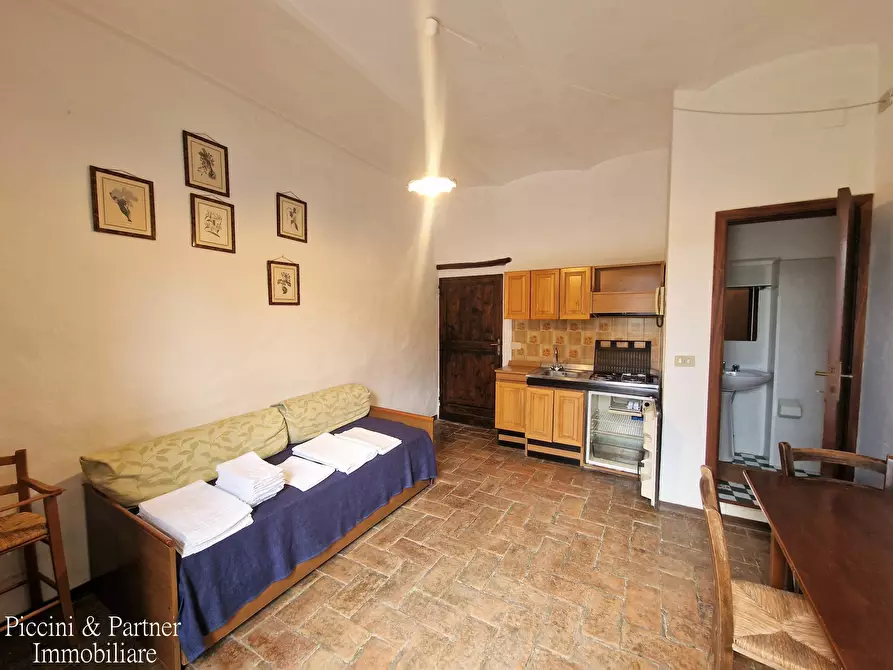 Immagine 11 di Bilocale in vendita  in Via Cenaioli a Magione