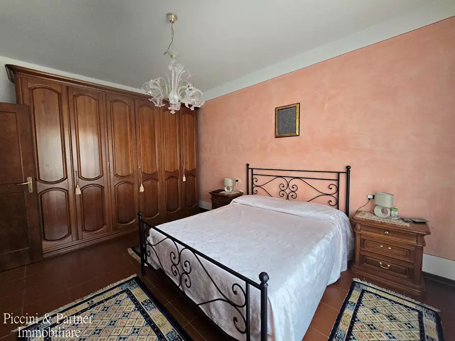 Immagine 28 di Pentalocale in vendita  in Via Italia a Torrita Di Siena