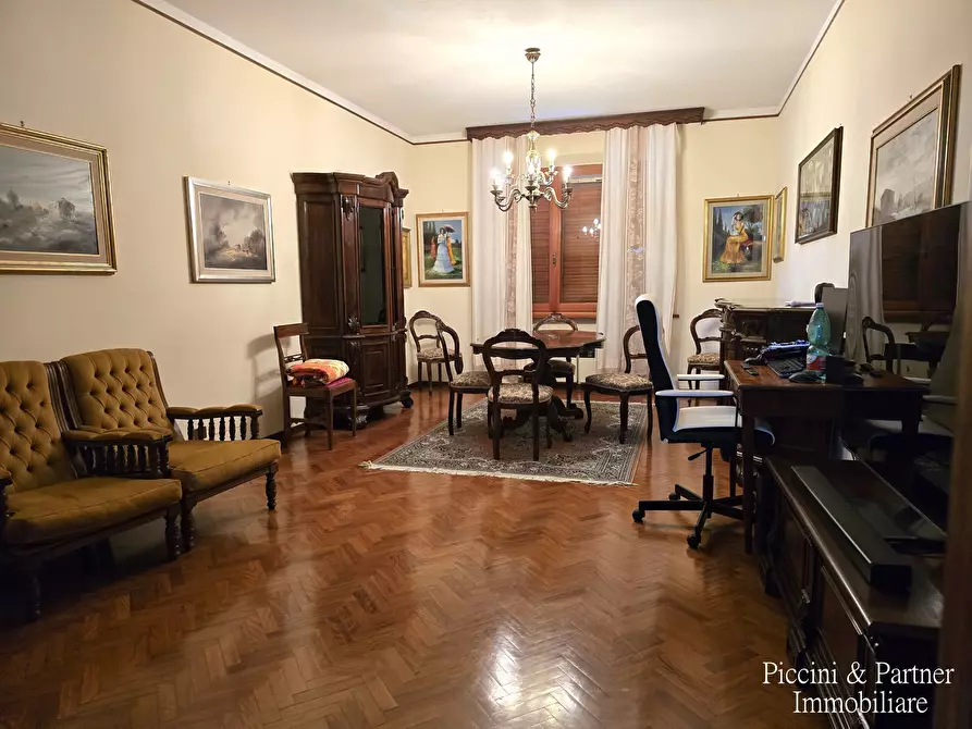 Immagine 13 di Casa bifamiliare in vendita  in Via delle Terme Sud a Montepulciano