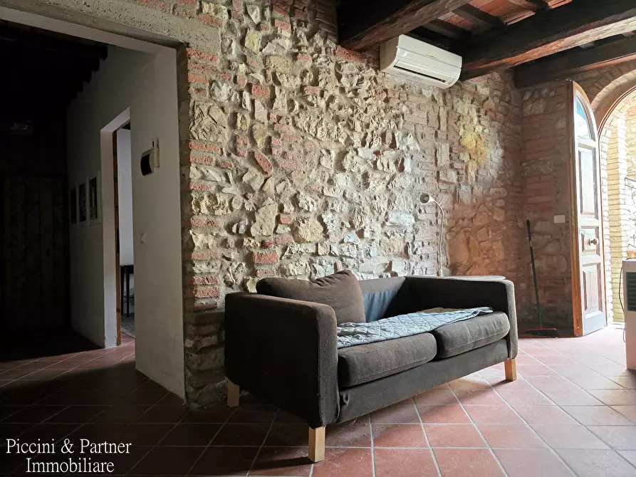 Immagine 21 di Porzione di casa in vendita  in Località Poggetto a Castiglione Del Lago