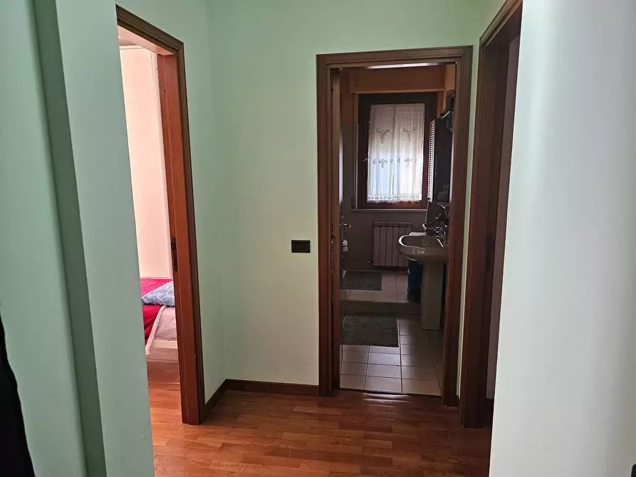 Immagine 13 di Pentalocale in vendita  in Via Ardigò a Perugia