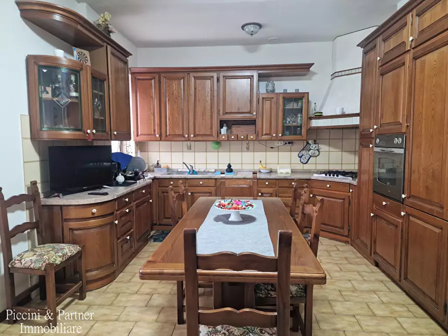 Immagine 8 di Casa bifamiliare in vendita  in Viale Ranchi 2 a Umbertide