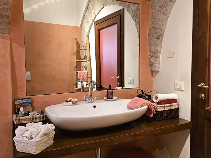 Immagine 11 di Porzione di casa in vendita  in Corso Cardinale Rotelli a Corciano