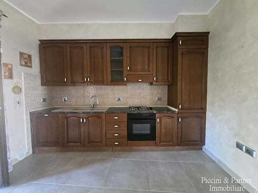 Immagine 12 di Casa bifamiliare in vendita  in Piazzale Umbria a Castiglione Del Lago