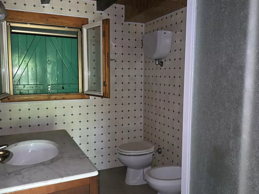 Immagine 55 di Baita in vendita  in Via dei Cespugli 10 a Passignano Sul Trasimeno