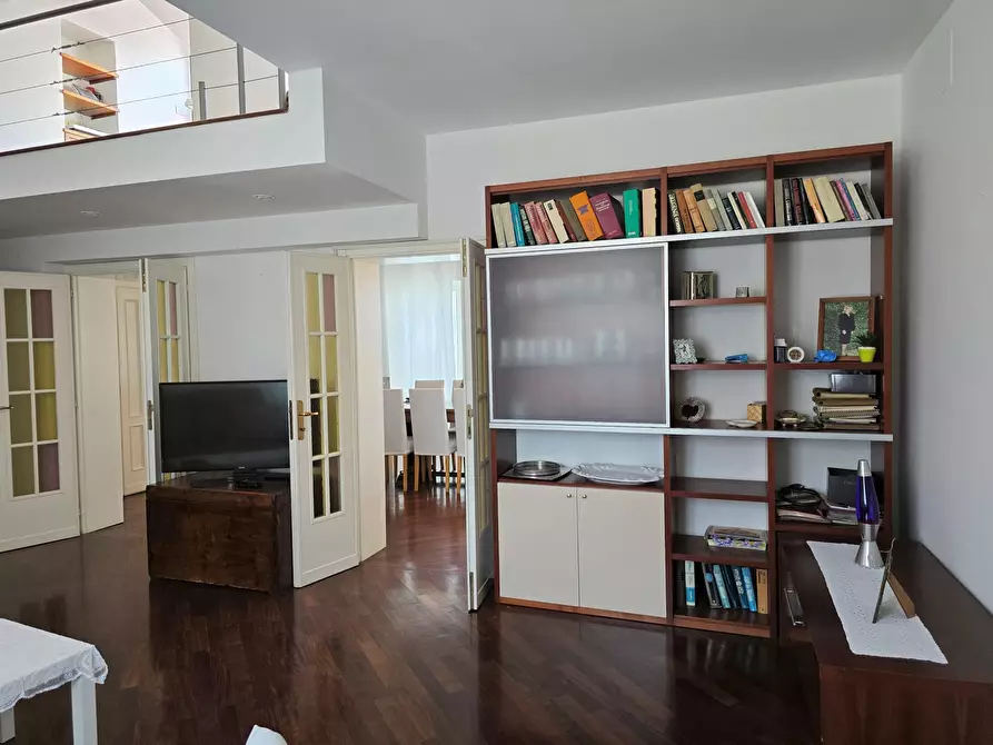 Immagine 16 di Pentalocale in vendita  in Via Orvieto 2 a Perugia