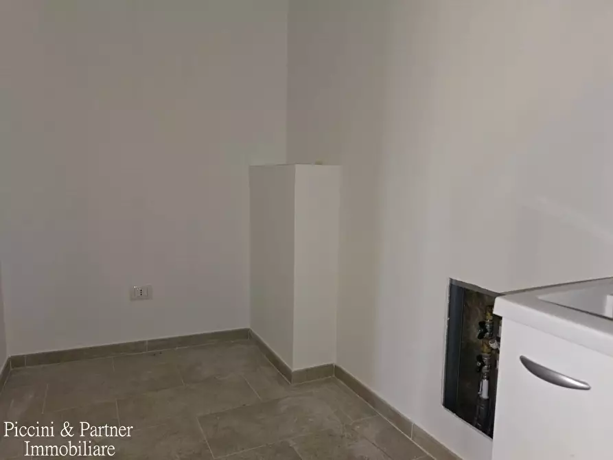 Immagine 50 di Rustico / casale in vendita  a Assisi