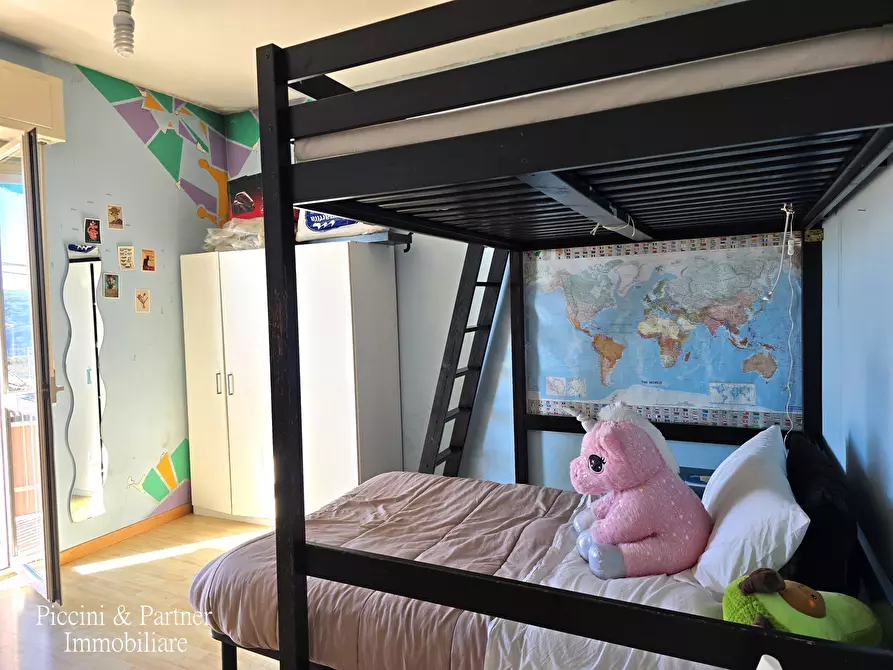 Immagine 14 di Pentalocale in vendita  in Via Beatrice 38 a Perugia