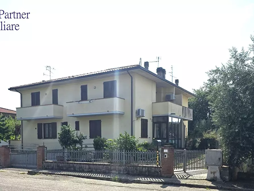 Immagine 2 di Porzione di casa in vendita  in Via del Fossatone a Magione