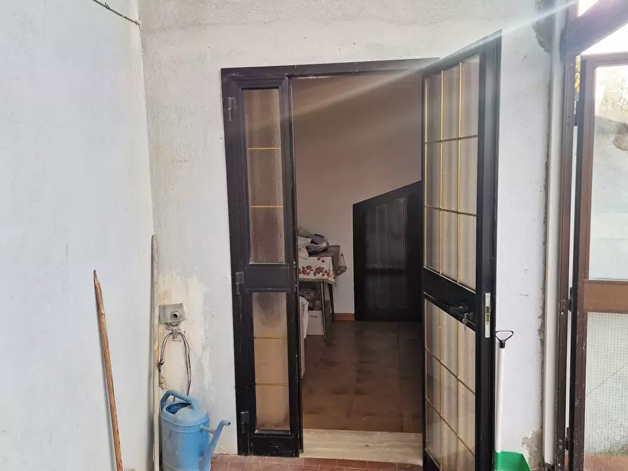 Immagine 31 di Pentalocale in vendita  in Via dei Partigiani 57 a Castiglione Del Lago