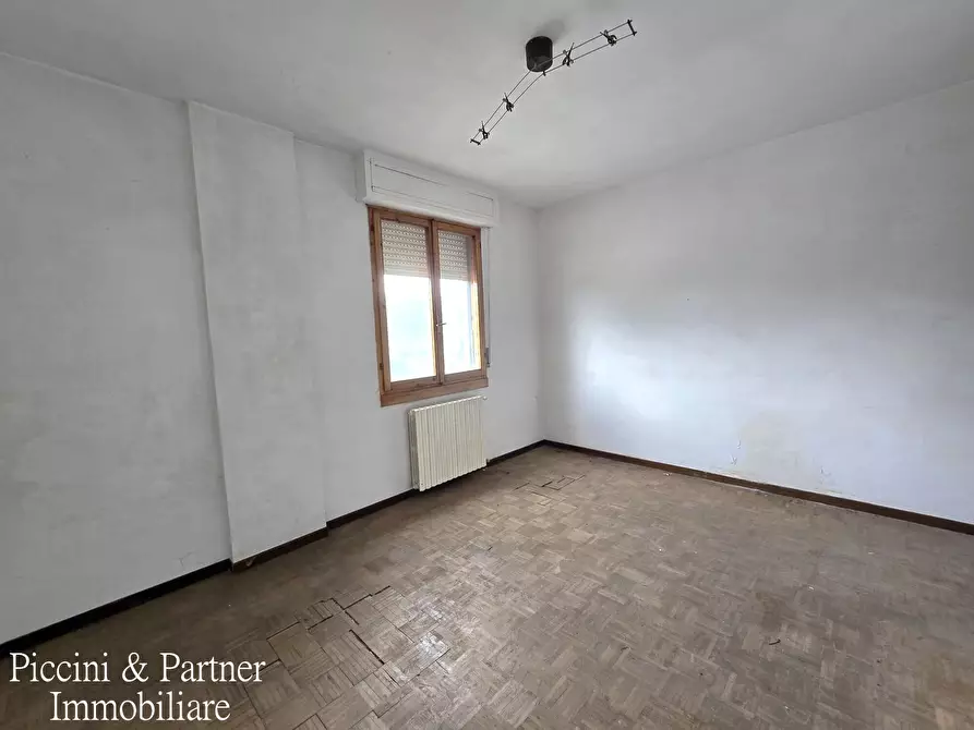 Immagine 34 di Pentalocale in vendita  in Viale Sempione a Città Di Castello
