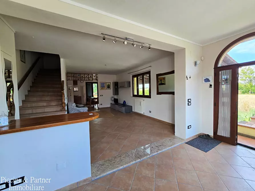 Immagine 7 di Casa bifamiliare in vendita  in Via Panicarola 17 a Castiglione Del Lago