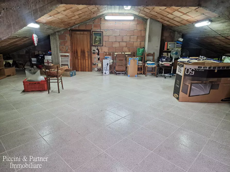 Immagine 62 di Casa bifamiliare in vendita  in Viale Ranchi 2 a Umbertide