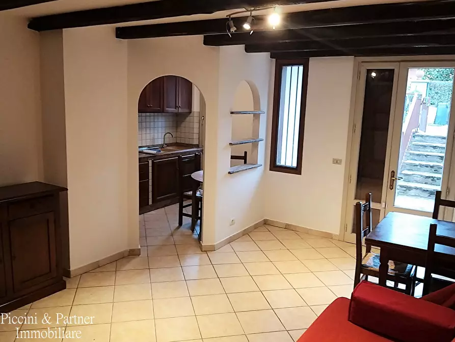 Immagine 6 di Porzione di casa in vendita  in Via Anghiari a Castiglione Del Lago