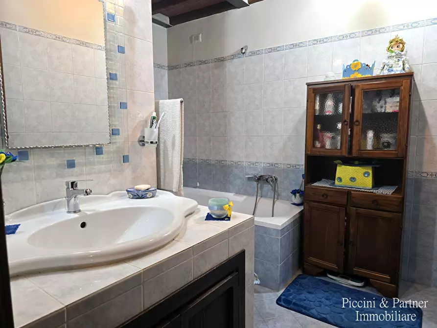 Immagine 30 di Porzione di casa in vendita  in Vocabolo I Cucchi 41 a Castiglione Del Lago