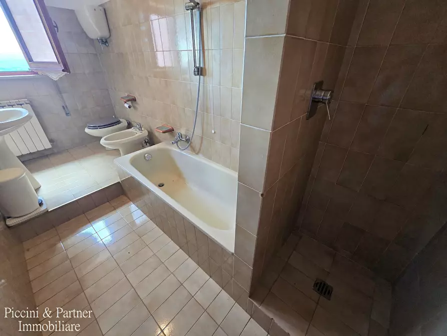 Immagine 50 di Villetta a schiera in vendita  in Via delle Querce 30 a Assisi