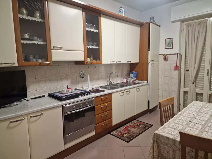 Immagine 8 di Quadrilocale in vendita  in Str. Tiberina Nord 159 a Perugia