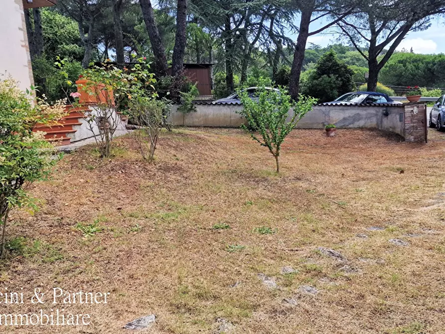 Immagine 57 di Villa in vendita  in Via delle Baite a Passignano Sul Trasimeno