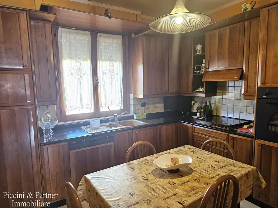 Immagine 6 di Pentalocale in vendita  in Via Ardigò a Perugia