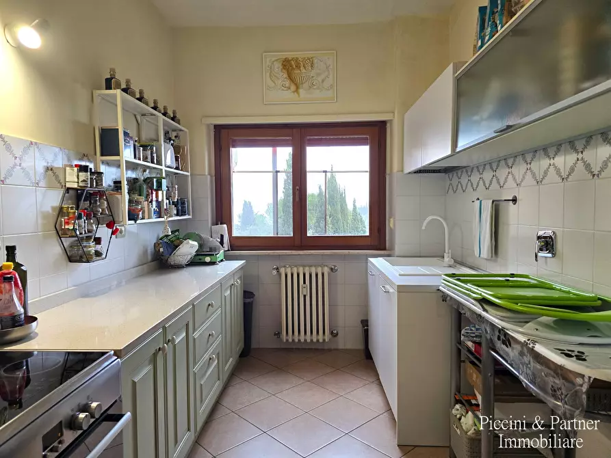 Immagine 24 di Pentalocale in vendita  in Via Frà Bevignate 14 a Perugia