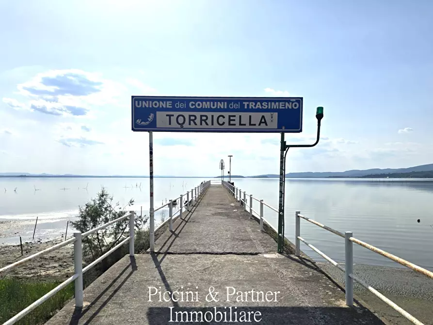 Immagine 1 di Porzione di casa in vendita  in Via del Fossatone a Magione