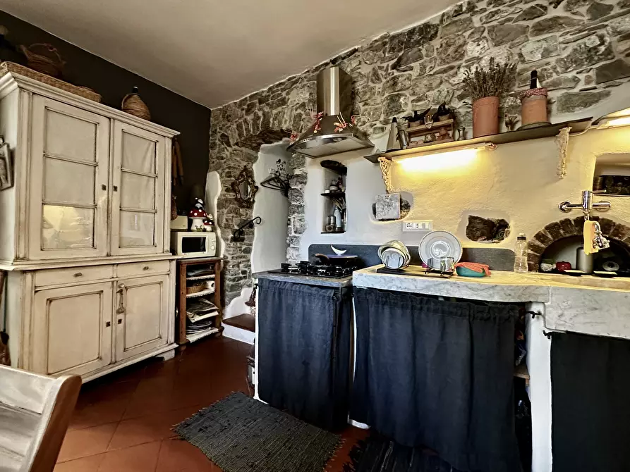 Immagine 8 di Rustico / casale in vendita  in via Glori 36 a Diano San Pietro